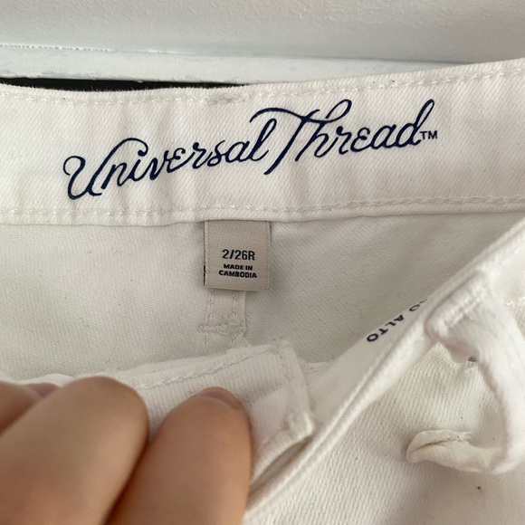 Universal Thread High Rise White Jeans - Picture 4 of 5